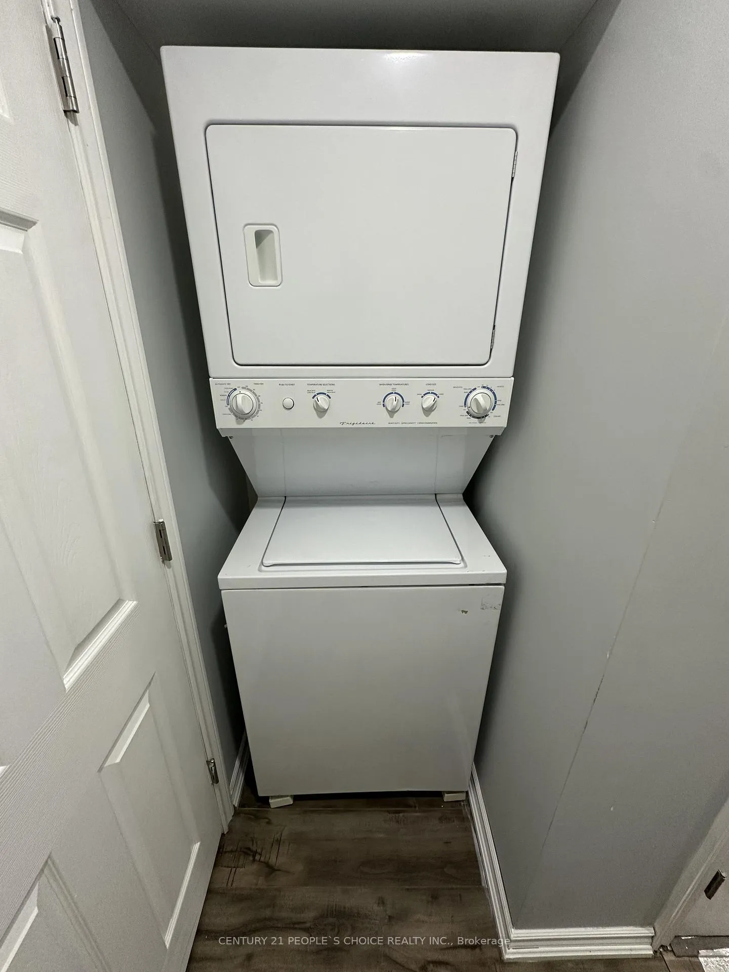 Photo 10 of Unit Bsmt, 233 Powell Street, Brantford, Empire South — HOMEH