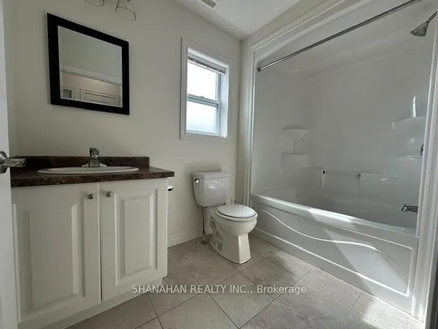 Photo 14 of 614 Scenic Drive, Warwick, Watford — HOMEH