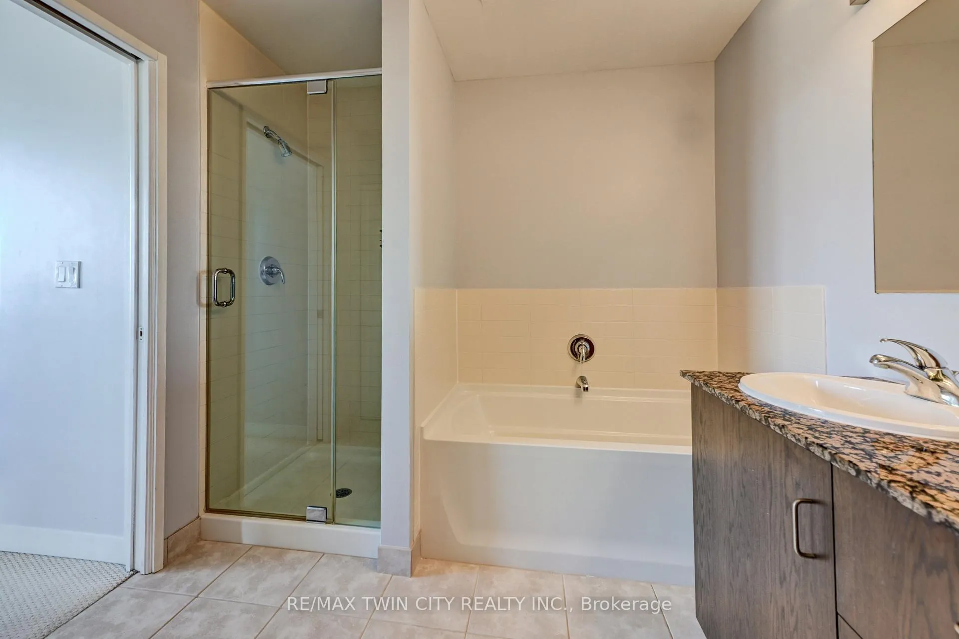 Photo 21 of Unit 706, 191 King Street S, Waterloo, Uptown West — HOMEH