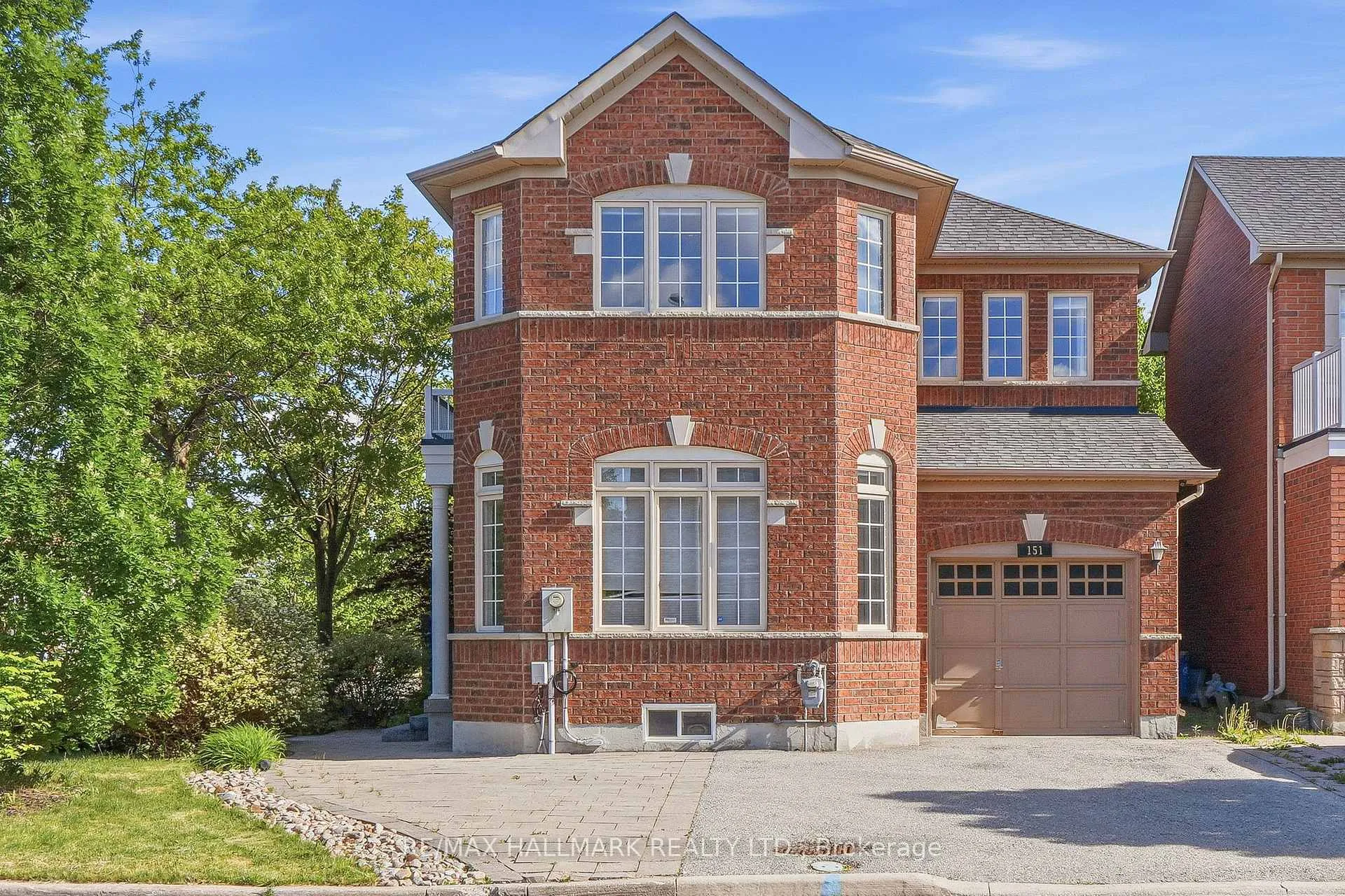 Photo 3 of 151 Saint Damian Avenue, Vaughan, Vellore Village — HOMEH