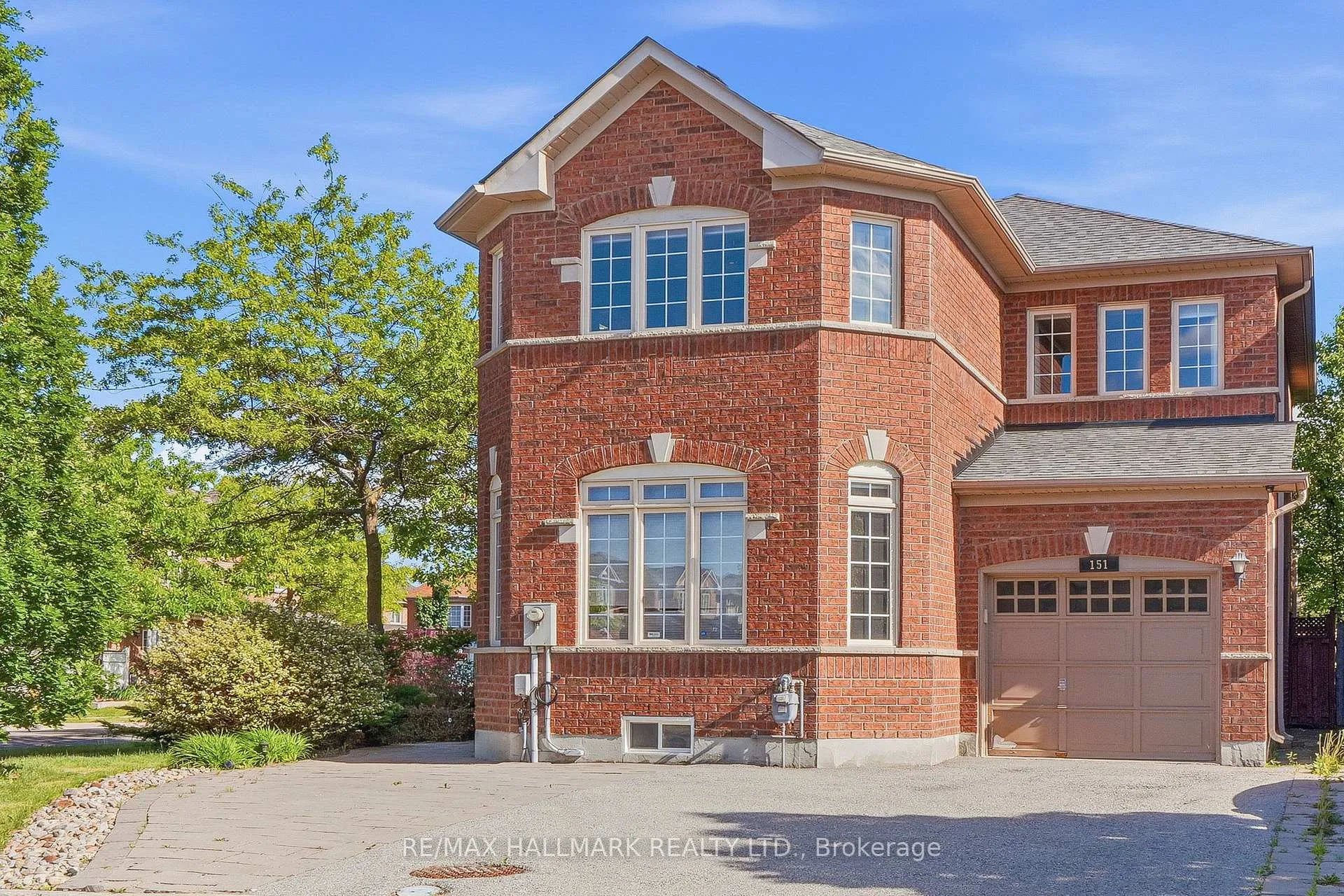Photo 4 of 151 Saint Damian Avenue, Vaughan, Vellore Village — HOMEH