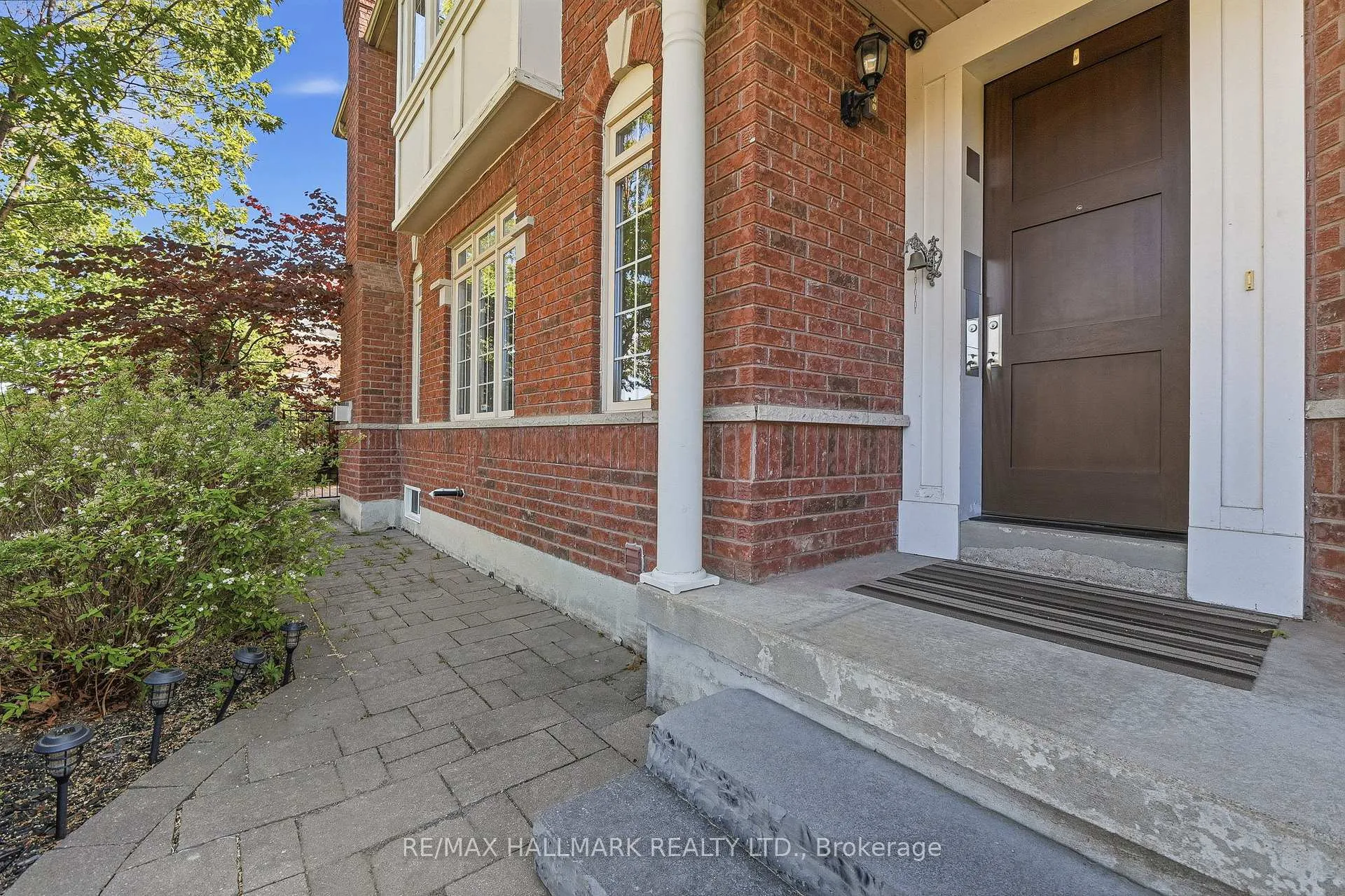 Photo 6 of 151 Saint Damian Avenue, Vaughan, Vellore Village — HOMEH