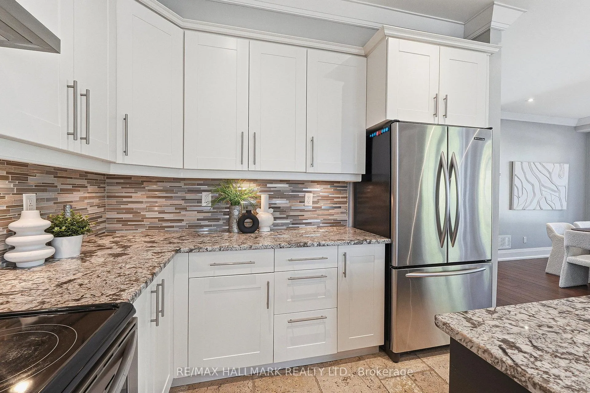 Photo 25 of 151 Saint Damian Avenue, Vaughan, Vellore Village — HOMEH