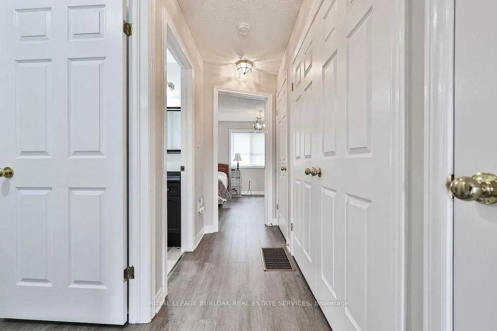 Photo 18 of Unit 20, 4045 Upper Middle Road, Burlington, Rose — HOMEH