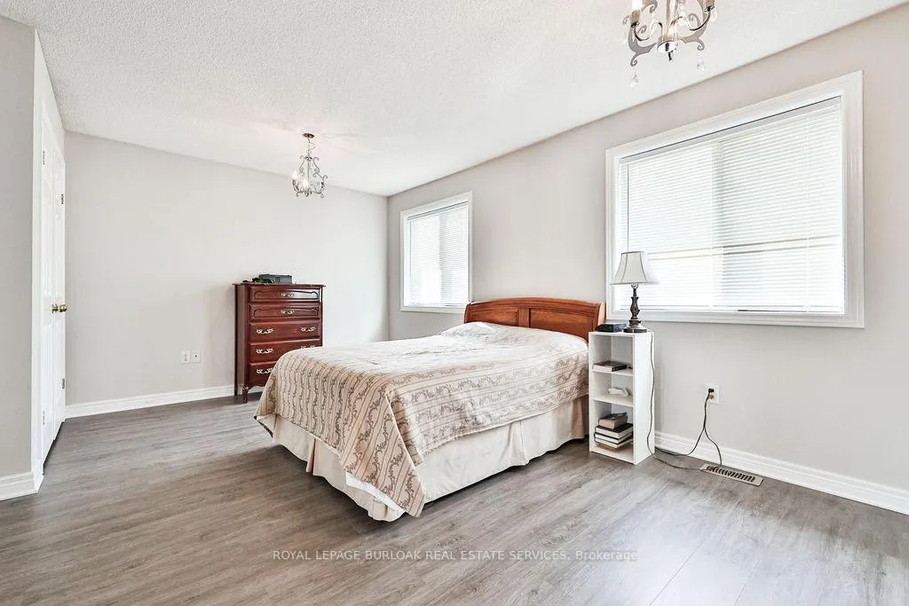 Photo 23 of Unit 20, 4045 Upper Middle Road, Burlington, Rose — HOMEH