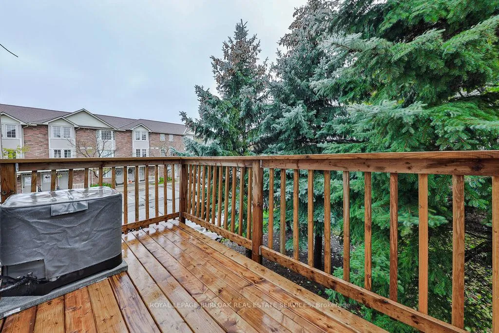 Photo 29 of Unit 20, 4045 Upper Middle Road, Burlington, Rose — HOMEH