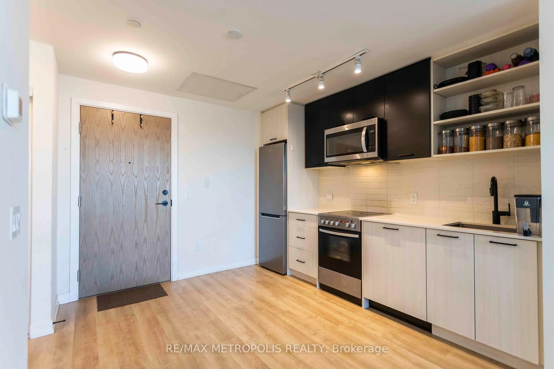 Photo 8 of Unit 308, 2300 St Clair Avenue W, Toronto, Junction Area — HOMEH