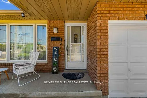 Photo 5 of 102 Juniper Drive, Hamilton, Stoney Creek — HOMEH