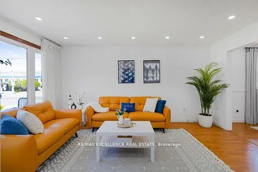 Photo 10 of 102 Juniper Drive, Hamilton, Stoney Creek — HOMEH