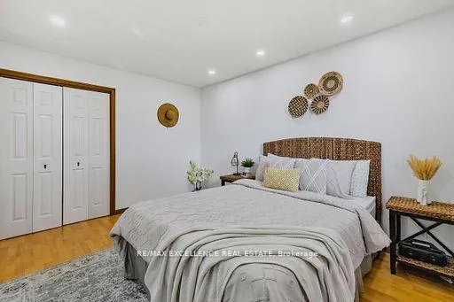 Photo 21 of 102 Juniper Drive, Hamilton, Stoney Creek — HOMEH