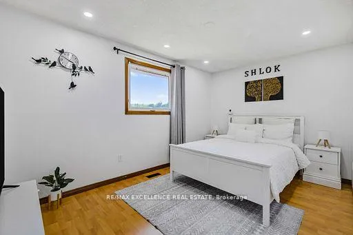Photo 22 of 102 Juniper Drive, Hamilton, Stoney Creek — HOMEH