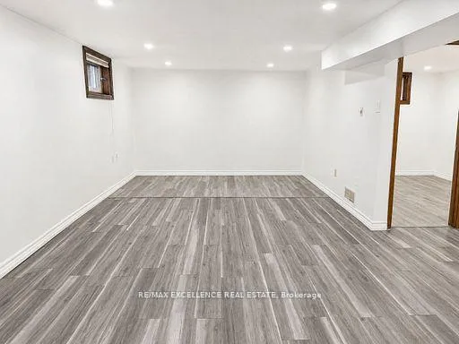 Photo 26 of 102 Juniper Drive, Hamilton, Stoney Creek — HOMEH