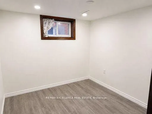 Photo 29 of 102 Juniper Drive, Hamilton, Stoney Creek — HOMEH