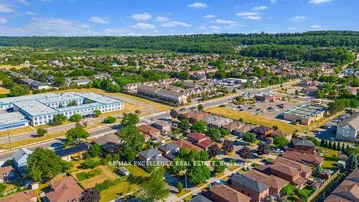 Photo 43 of 102 Juniper Drive, Hamilton, Stoney Creek — HOMEH