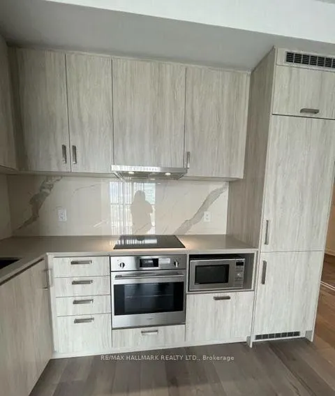 Photo 8 of Unit 708, 60 Honeycrisp Crescent, Vaughan, Vaughan Corporate Centre — HOMEH