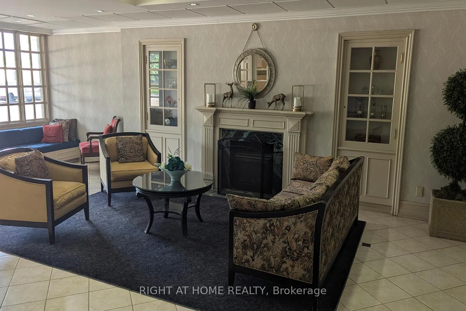 Photo 5 of Unit 1603, 1360 Rathburn Road E, Mississauga, Rathwood — HOMEH