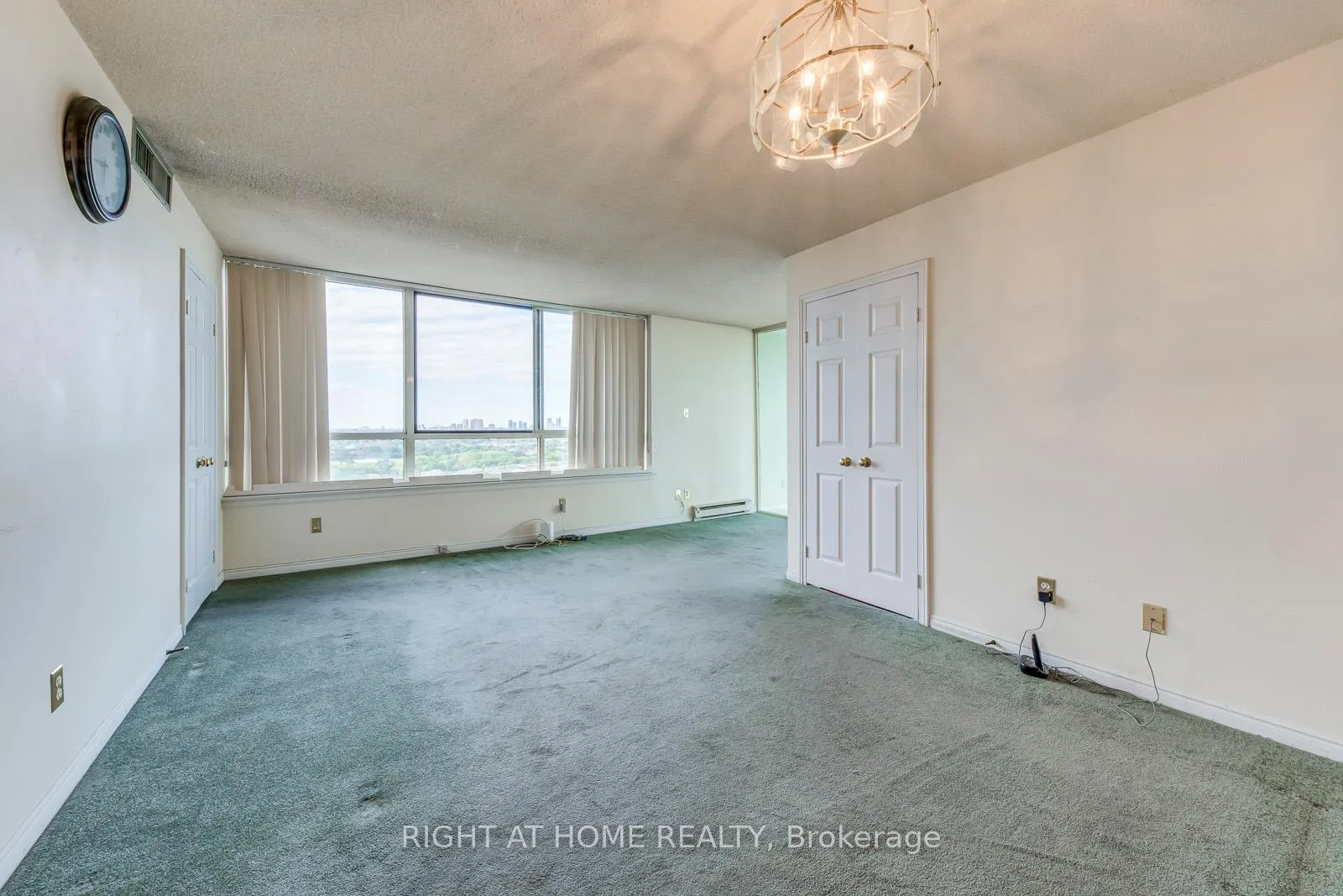 Photo 10 of Unit 1603, 1360 Rathburn Road E, Mississauga, Rathwood — HOMEH