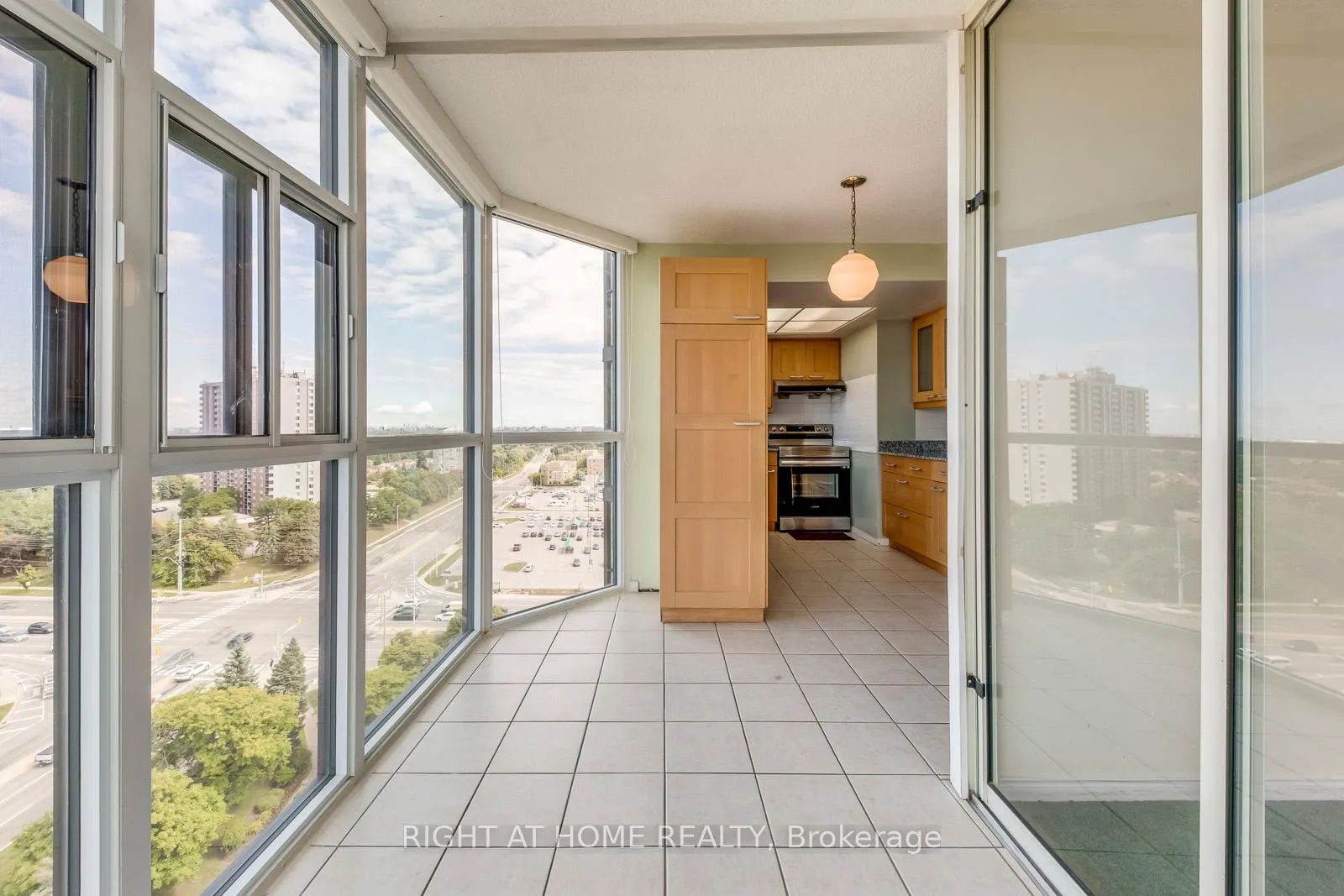 Photo 23 of Unit 1603, 1360 Rathburn Road E, Mississauga, Rathwood — HOMEH