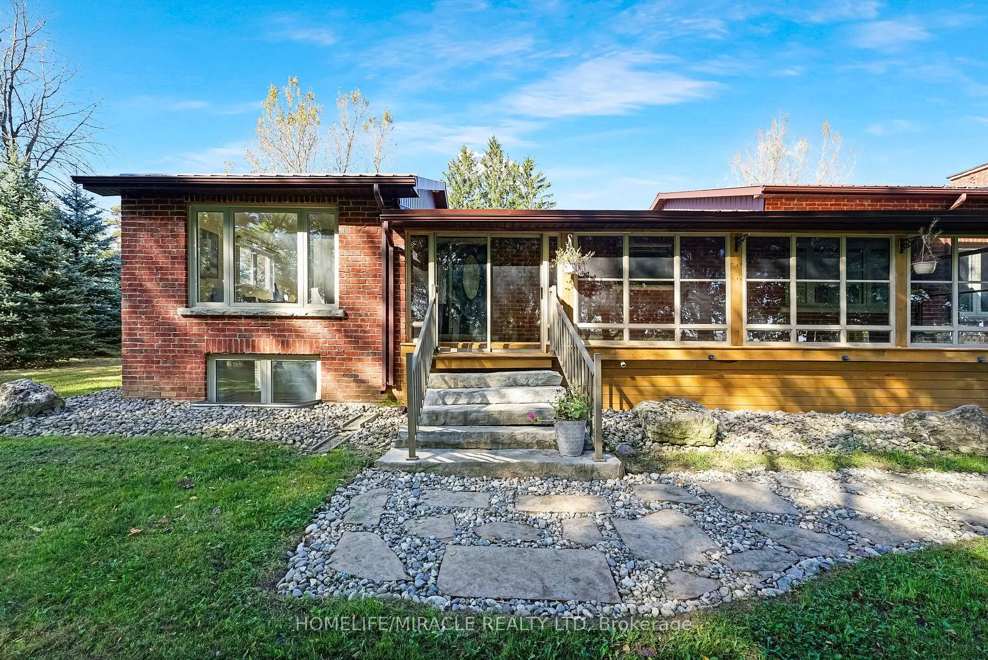 Photo 2 of 556389 Mulmur Melancthon Townline, Mulmur, Rural Mulmur — HOMEH