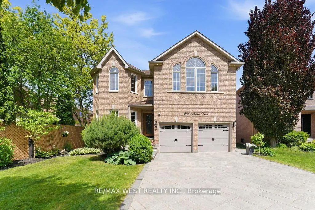 Photo 1 of 205 Fletcher Drive, Vaughan, Maple — HOMEH