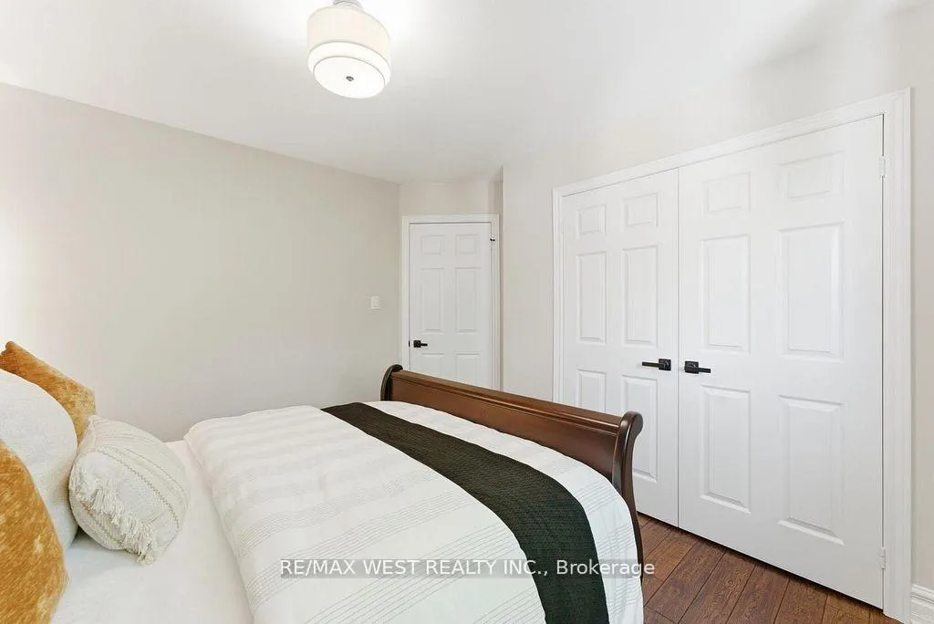 Photo 22 of 205 Fletcher Drive, Vaughan, Maple — HOMEH