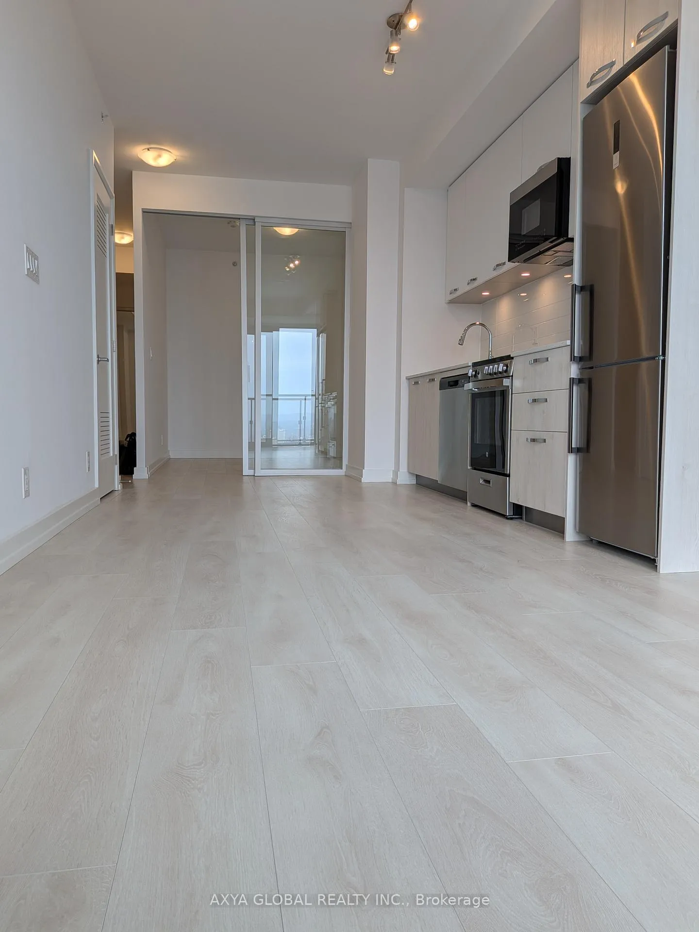 Photo 12 of Unit 2601, 75 James Street S, Hamilton, Corktown — HOMEH