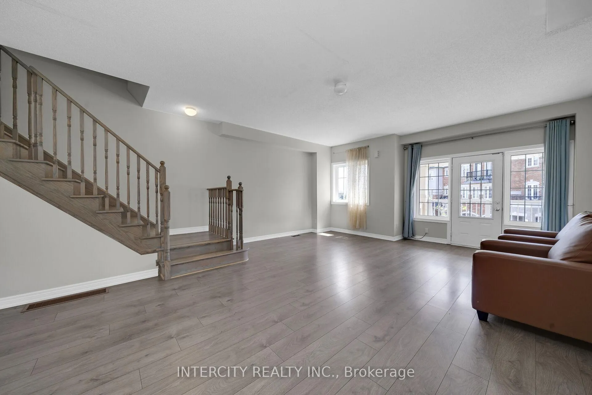 Photo 14 of 14 Rabbit Run Way, Brampton, Heart Lake East — HOMEH