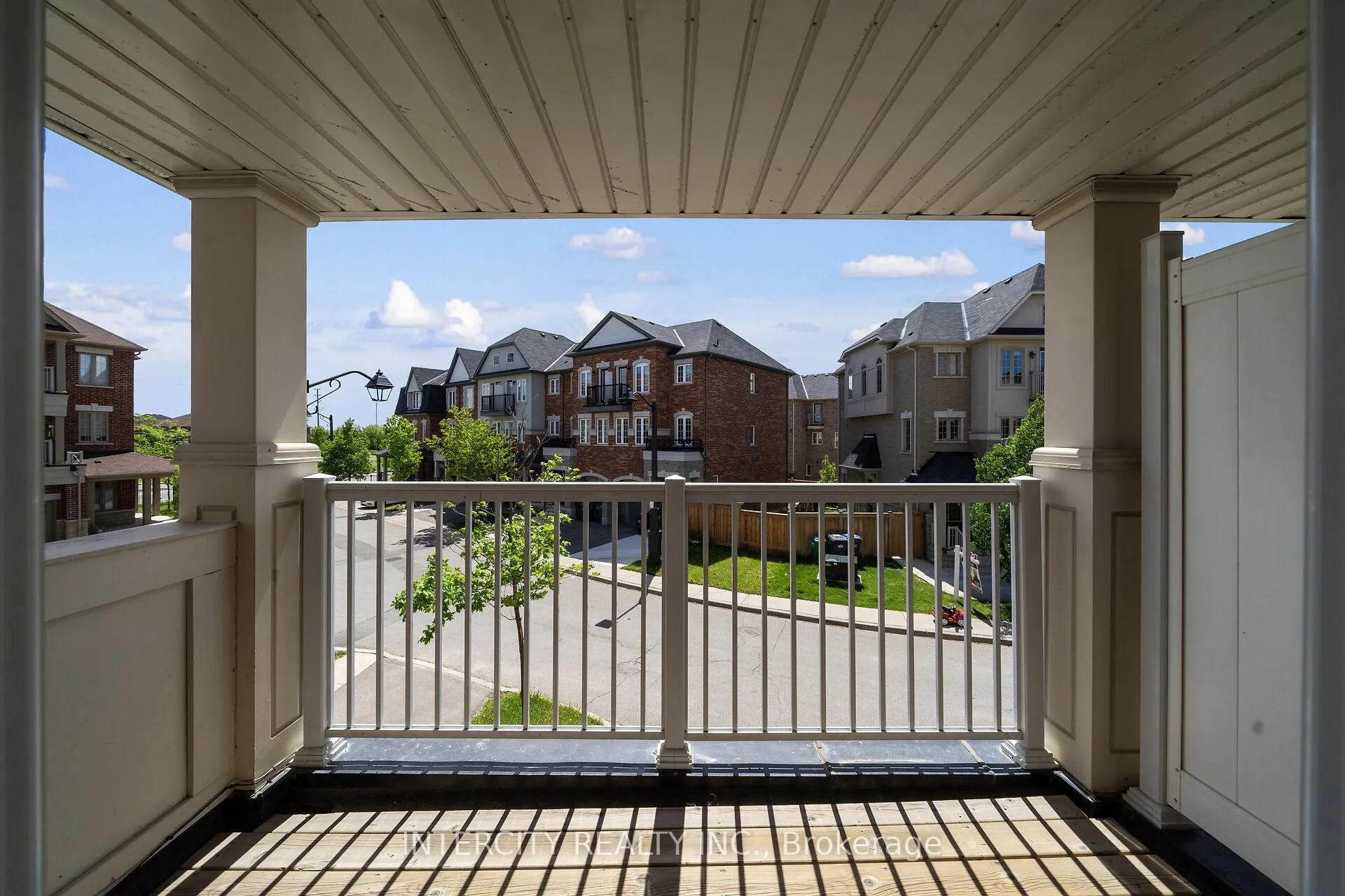 Photo 16 of 14 Rabbit Run Way, Brampton, Heart Lake East — HOMEH