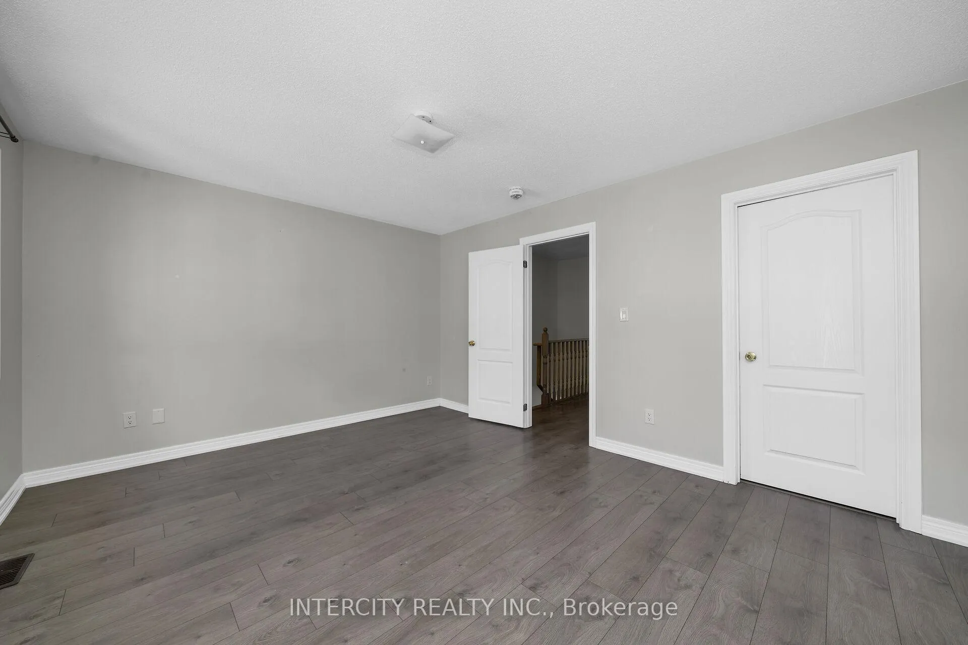 Photo 20 of 14 Rabbit Run Way, Brampton, Heart Lake East — HOMEH