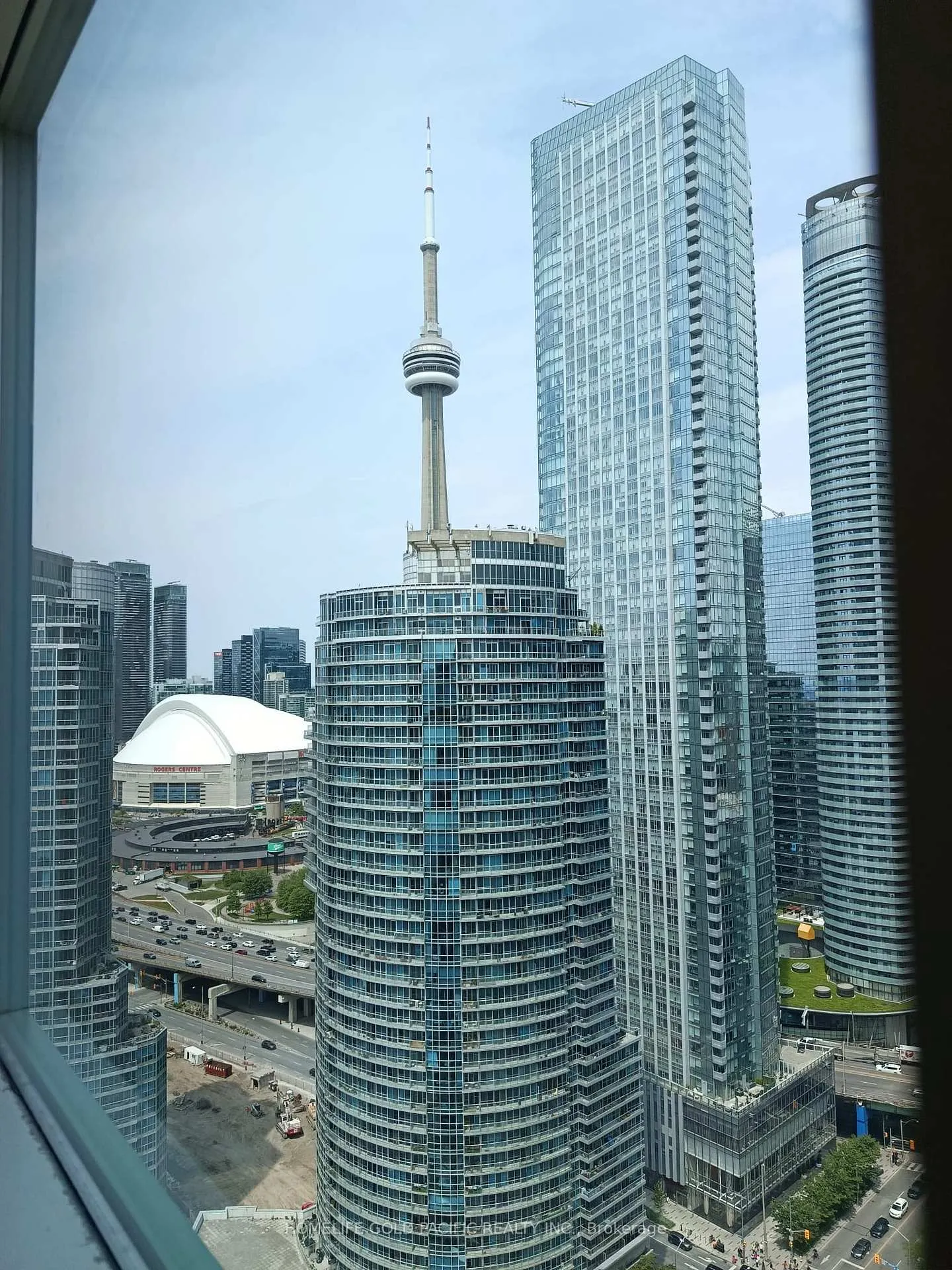 Photo 3 of Unit 3702, 77 Harbour Square, Toronto, Waterfront Communities — HOMEH
