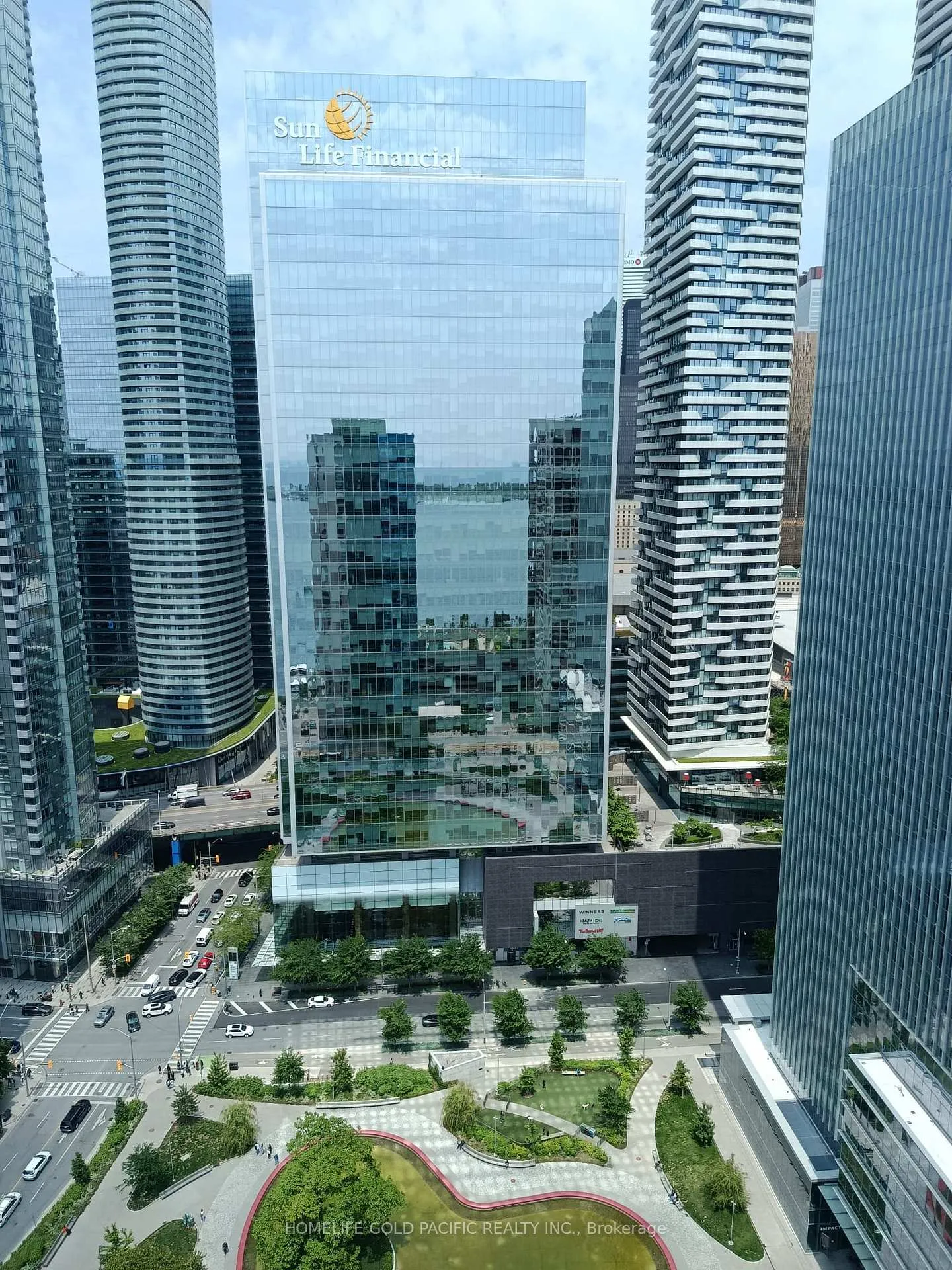 Photo 4 of Unit 3702, 77 Harbour Square, Toronto, Waterfront Communities — HOMEH