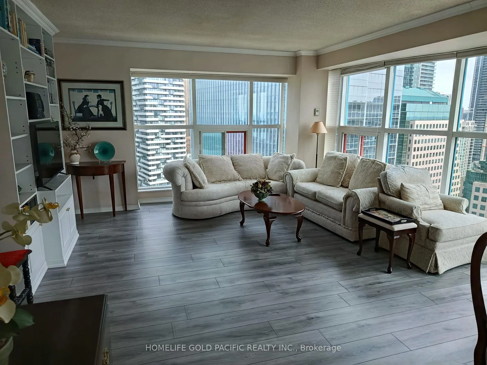 Photo 19 of Unit 3702, 77 Harbour Square, Toronto, Waterfront Communities — HOMEH