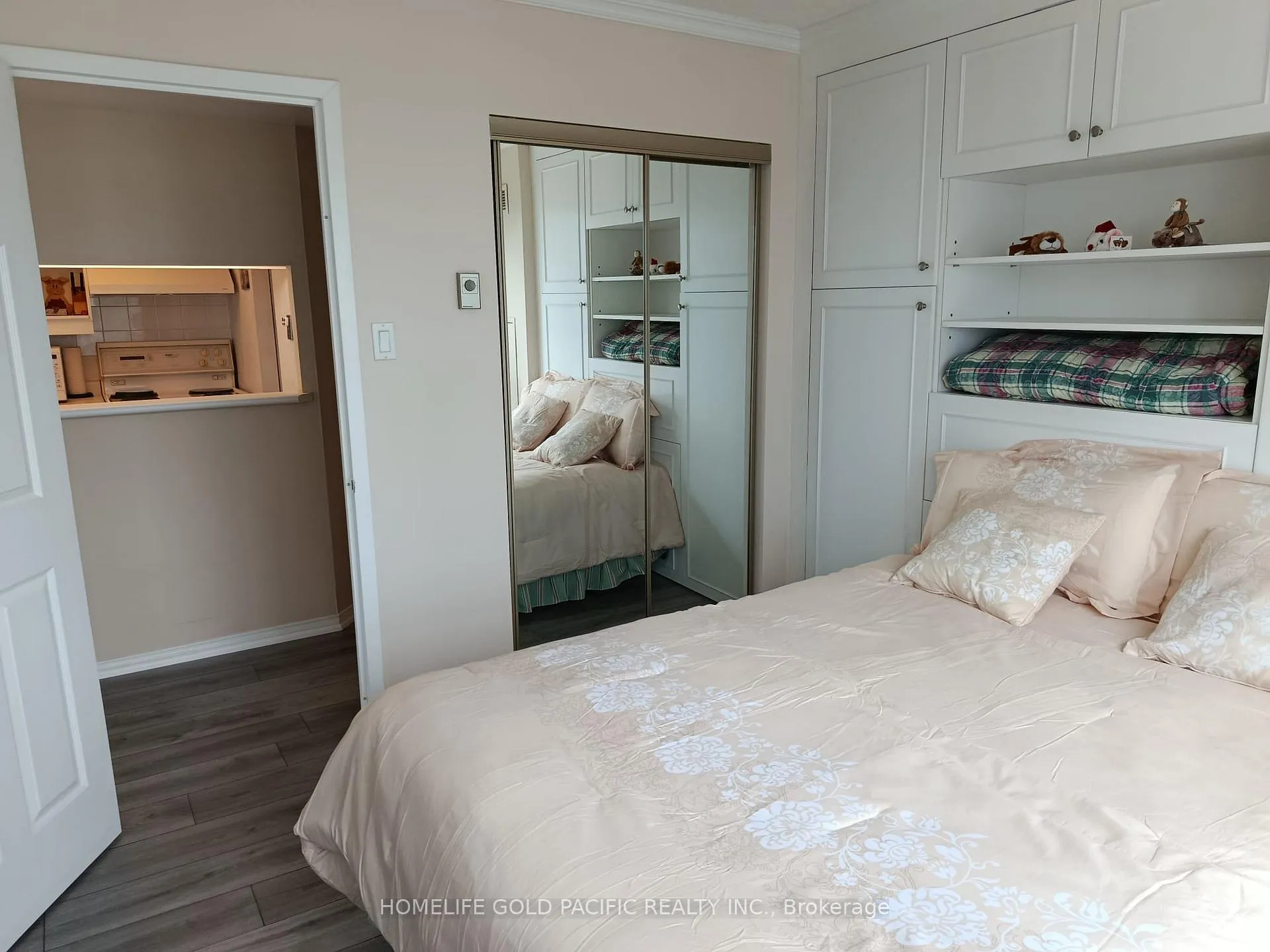 Photo 26 of Unit 3702, 77 Harbour Square, Toronto, Waterfront Communities — HOMEH