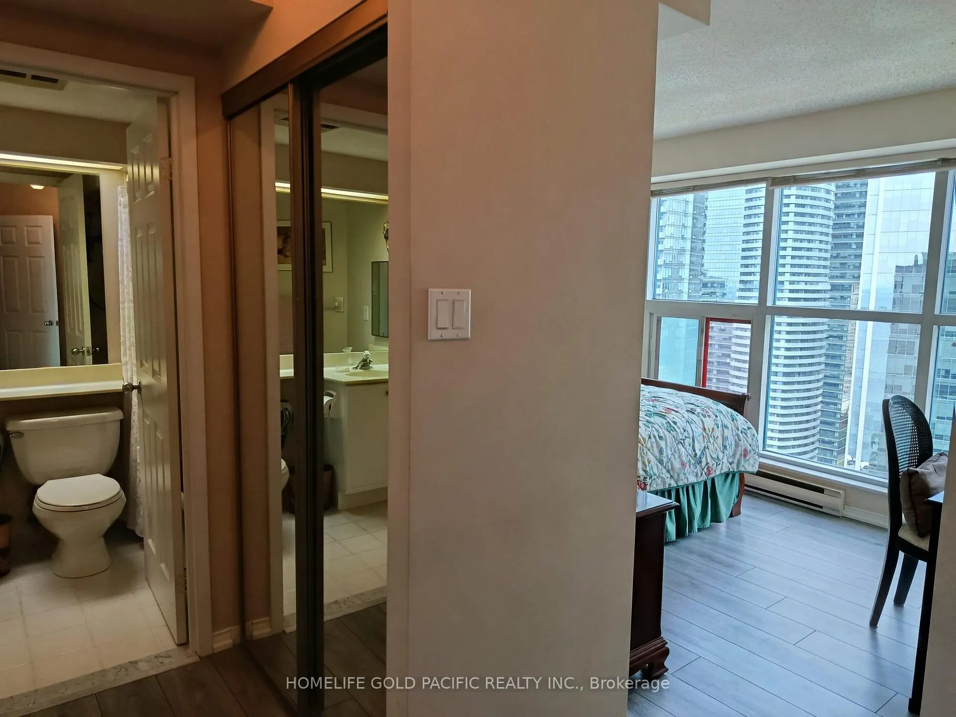 Photo 29 of Unit 3702, 77 Harbour Square, Toronto, Waterfront Communities — HOMEH