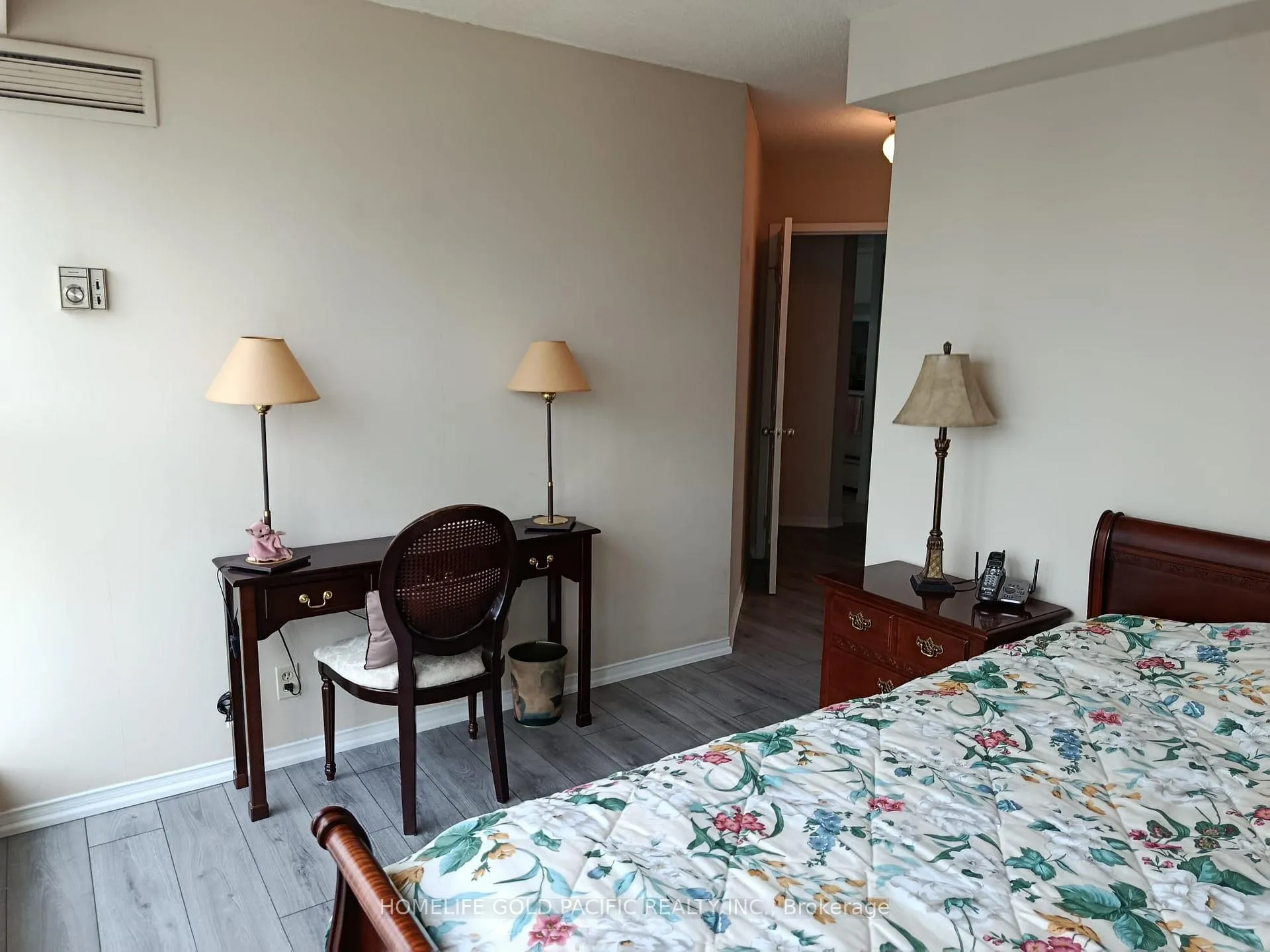 Photo 33 of Unit 3702, 77 Harbour Square, Toronto, Waterfront Communities — HOMEH