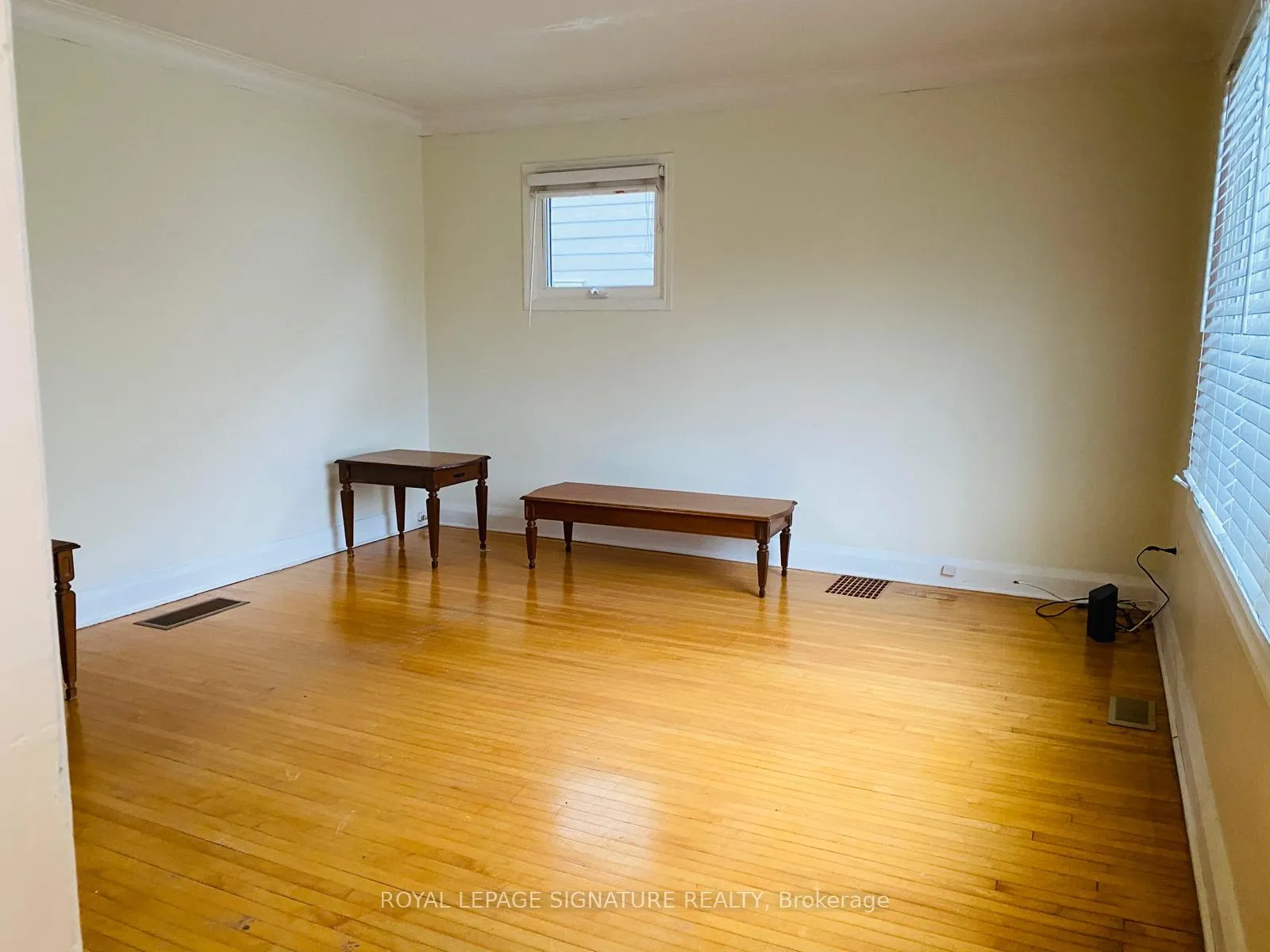 Photo 14 of 59 Penetang Street, Barrie, Codrington — HOMEH