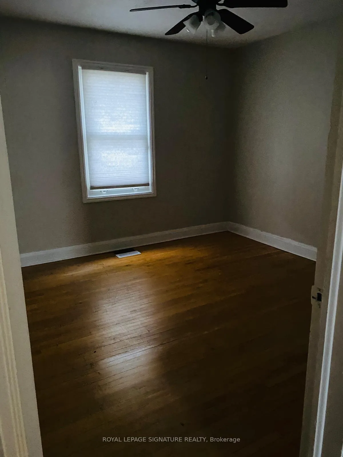 Photo 16 of 59 Penetang Street, Barrie, Codrington — HOMEH