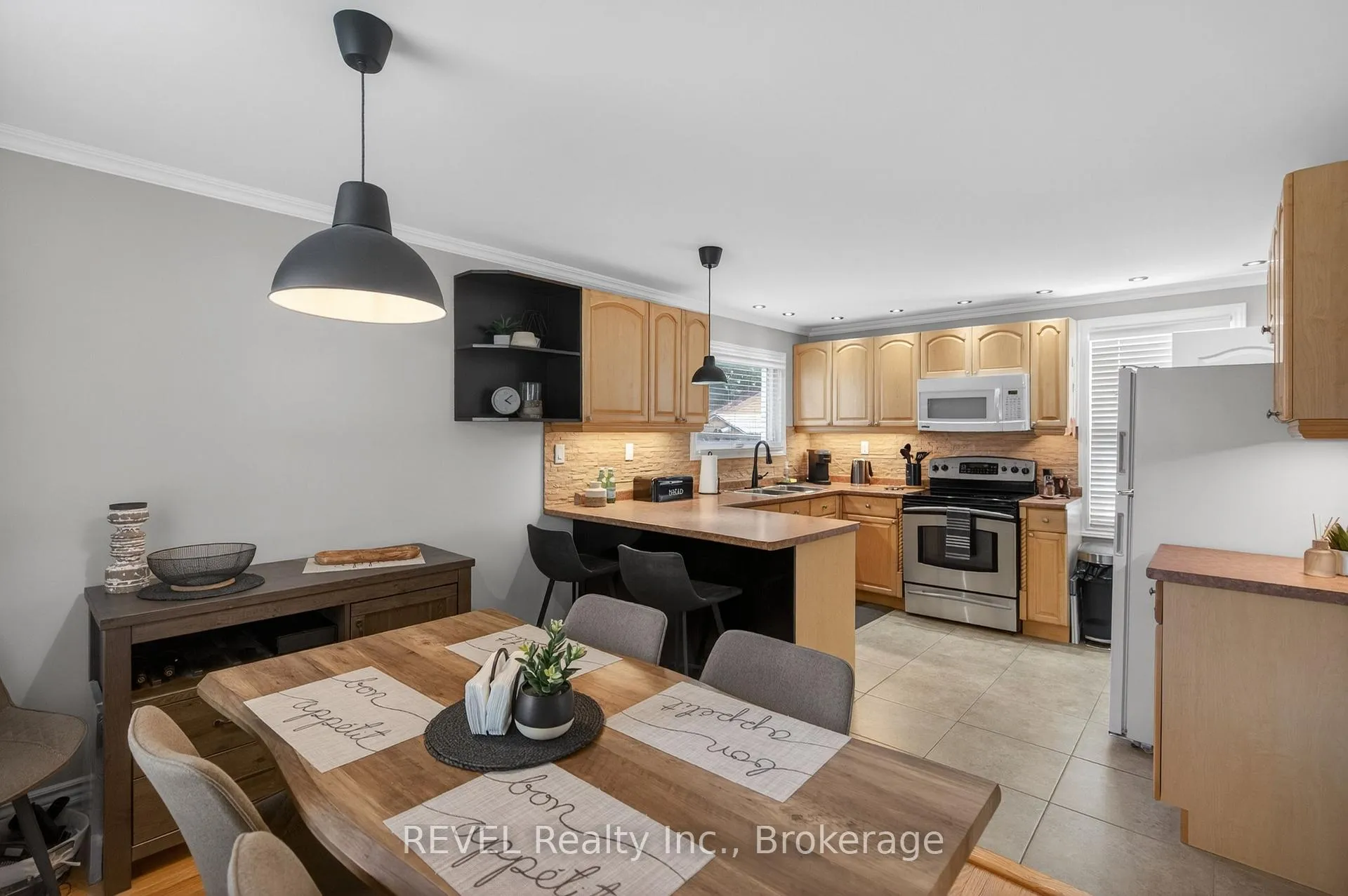 Photo 11 of 455 Wallace Avenue N, Welland, Welland Downtown — HOMEH