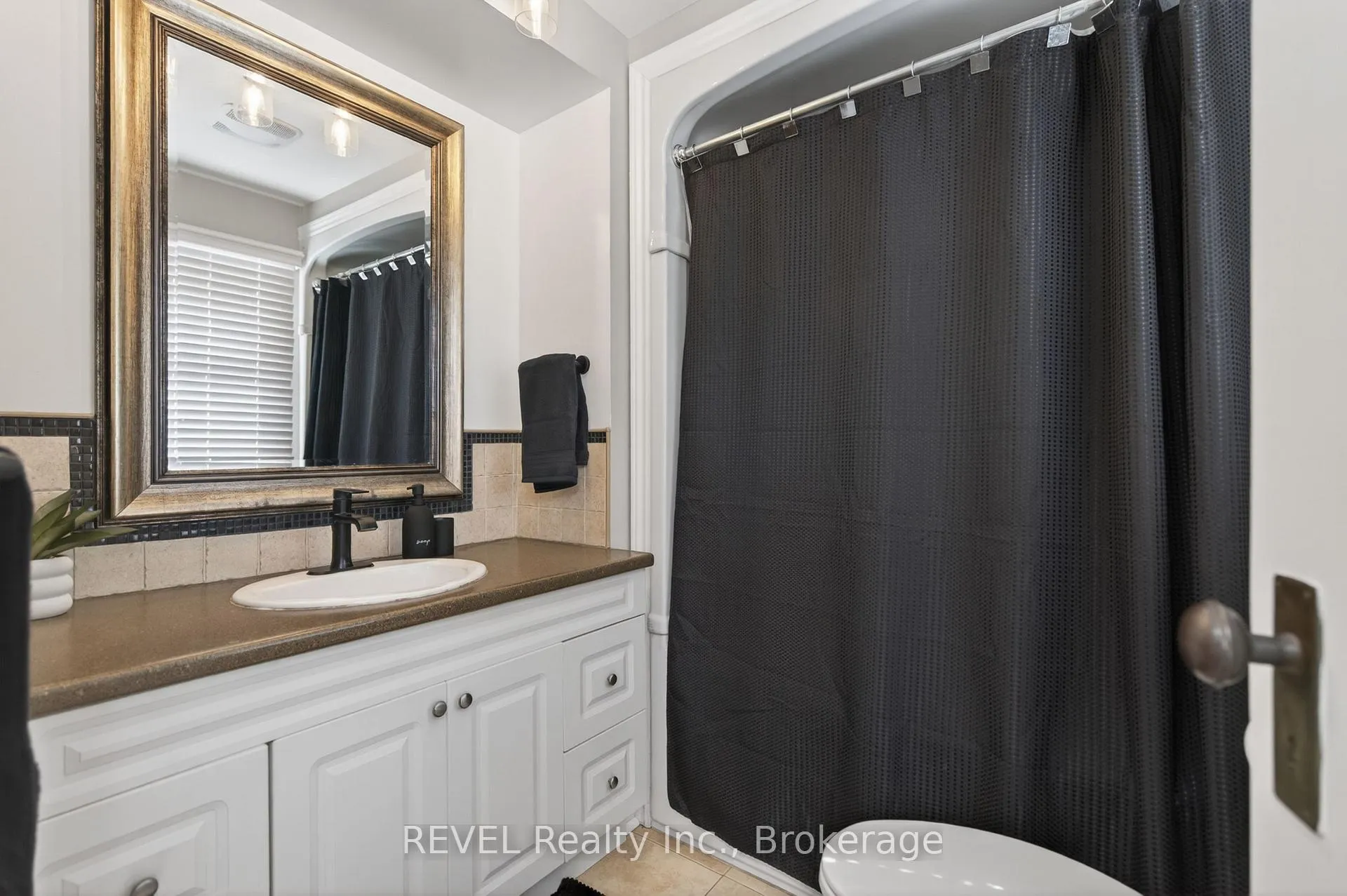 Photo 23 of 455 Wallace Avenue N, Welland, Welland Downtown — HOMEH
