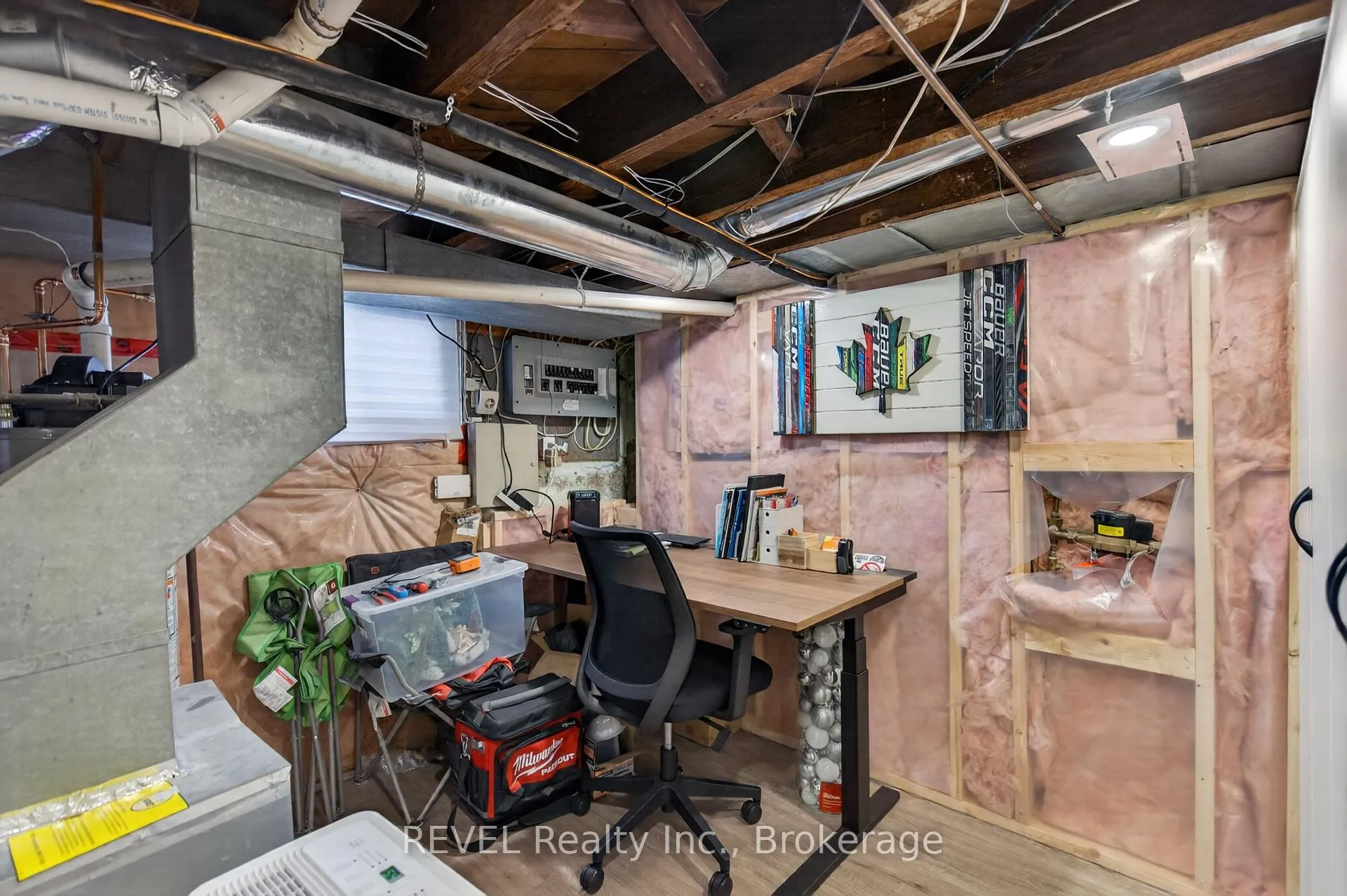 Photo 26 of 455 Wallace Avenue N, Welland, Welland Downtown — HOMEH