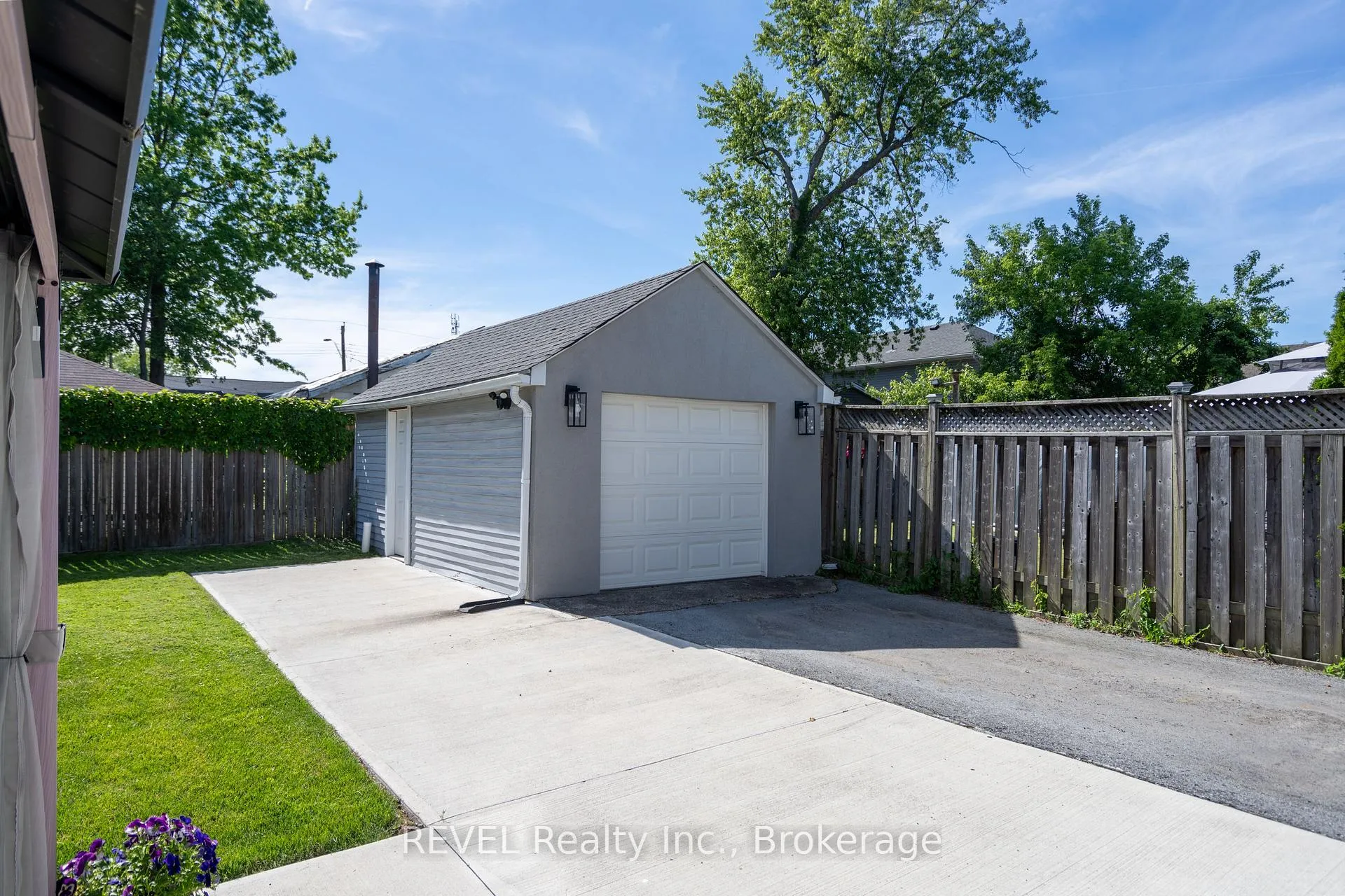 Photo 32 of 455 Wallace Avenue N, Welland, Welland Downtown — HOMEH