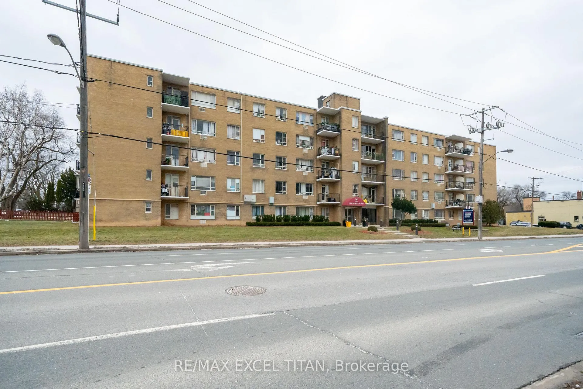 Photo 10 of Unit 510, 2895 Bathurst Street, Toronto, Bedford Park-Nortown — HOMEH