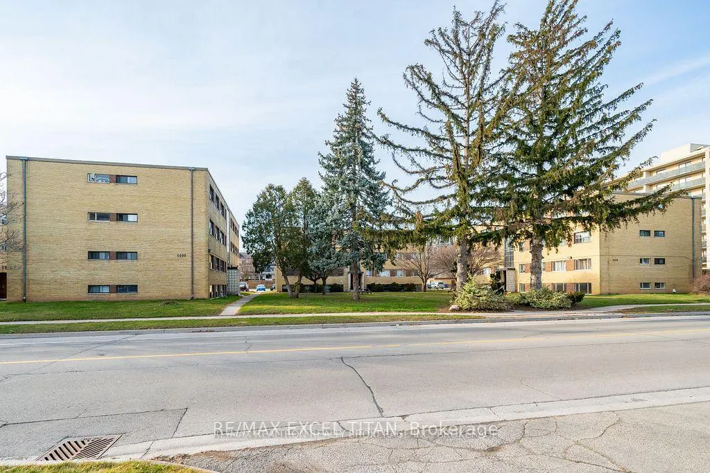 Photo 1 of Unit 9, 799 Robinson Street, Burlington, Brant — HOMEH