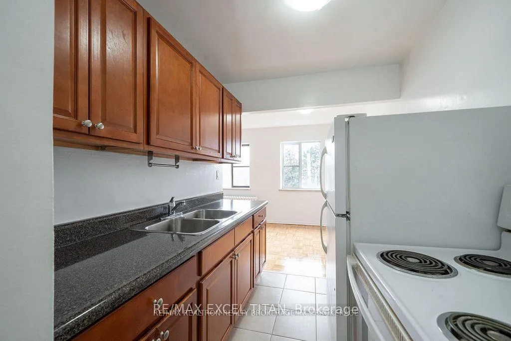 Photo 8 of Unit 9, 799 Robinson Street, Burlington, Brant — HOMEH