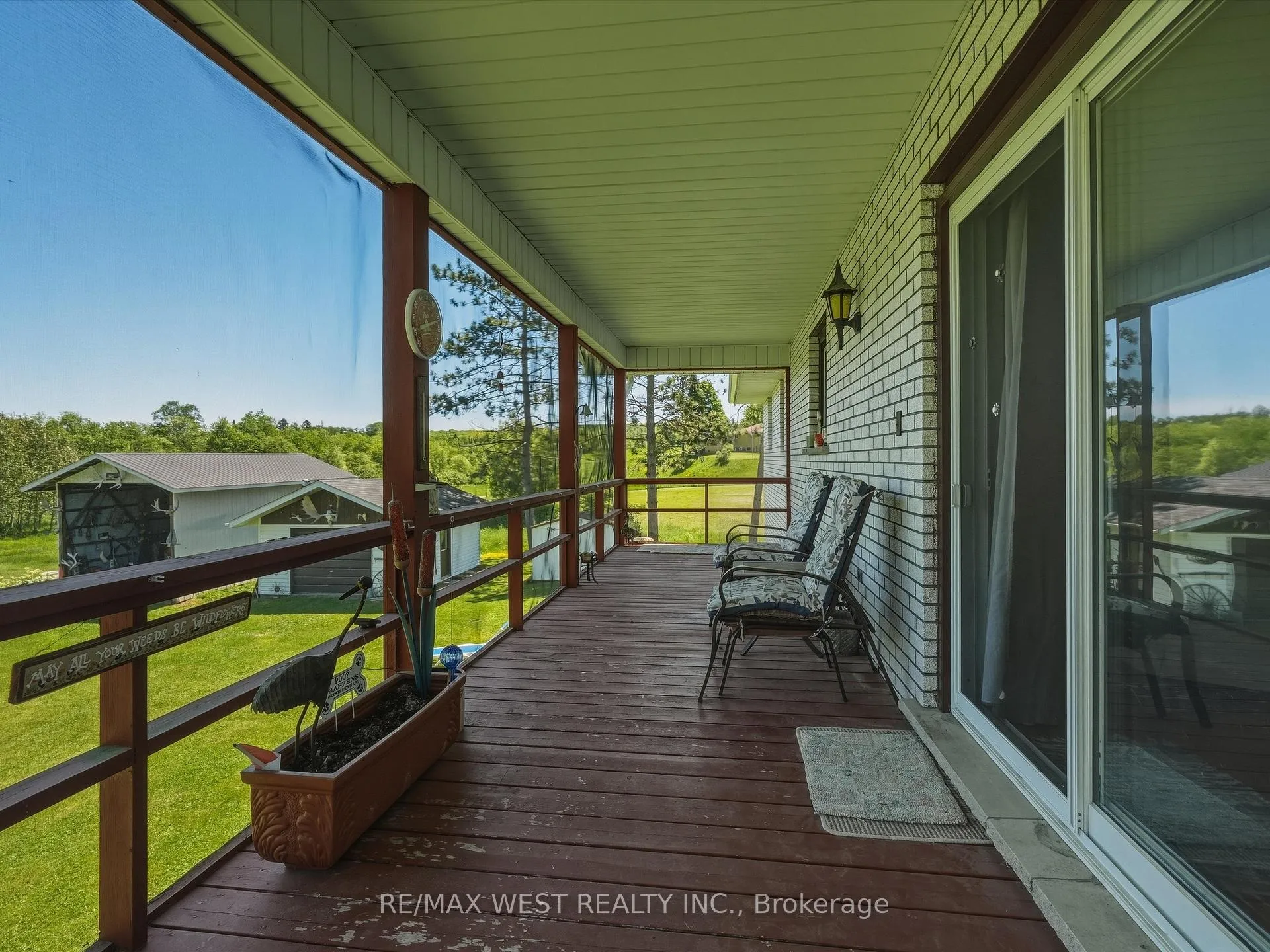 Photo 4 of 236 Queen Street, Burk's Falls — HOMEH