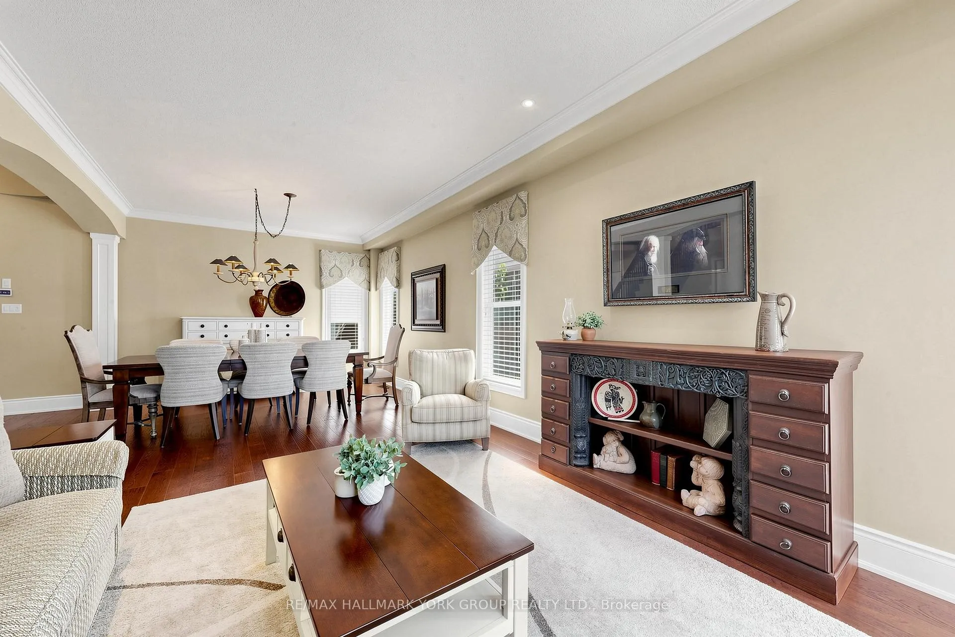 Photo 6 of 63 Willis Drive, Aurora, Aurora Highlands — HOMEH