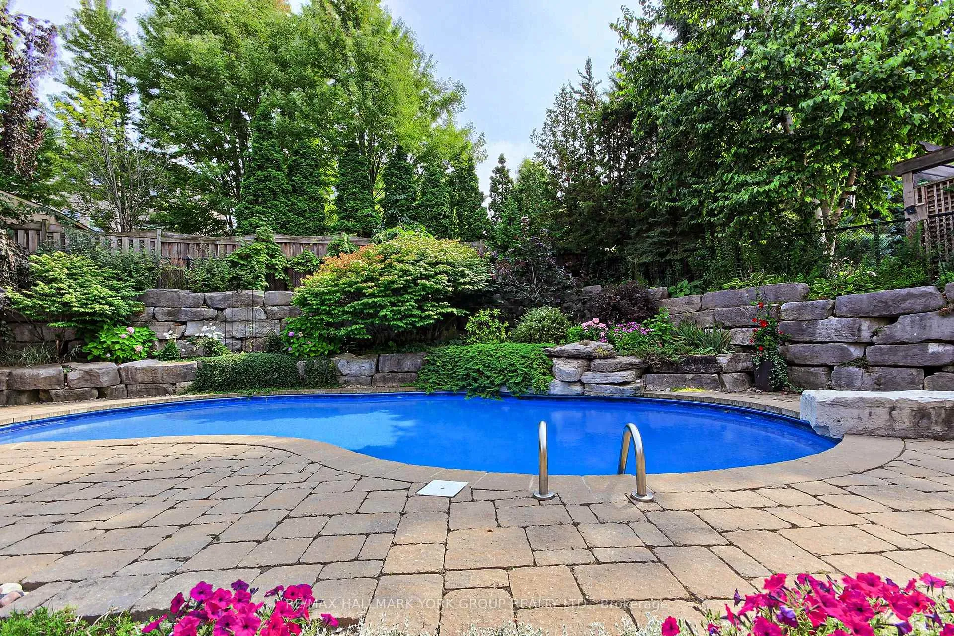 Photo 48 of 63 Willis Drive, Aurora, Aurora Highlands — HOMEH