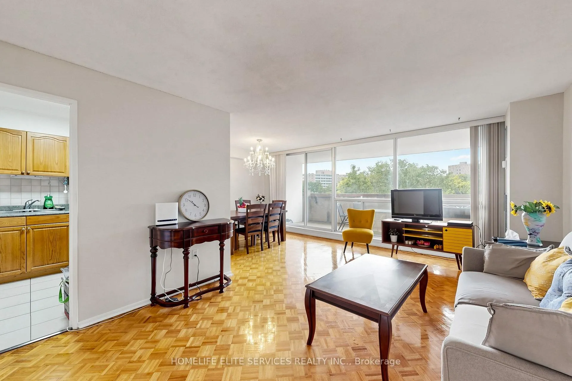 Photo 10 of Unit 408, 120 Dundalk Drive, Scarborough, Dorset Park — HOMEH