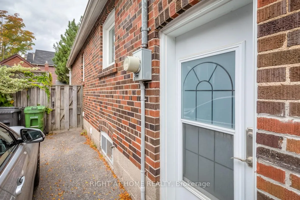 Photo 4 of 64 Royal York Road, Etobicoke, Mimico — HOMEH