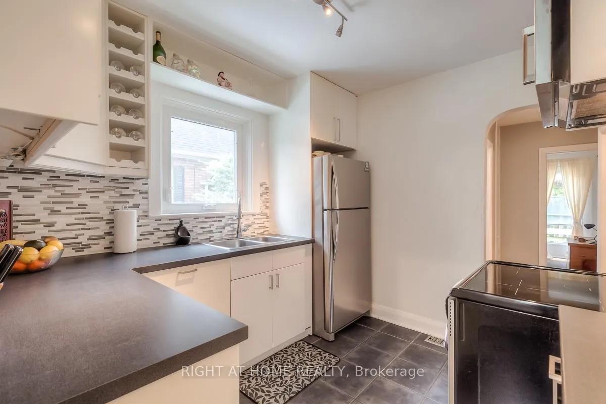 Photo 9 of 64 Royal York Road, Etobicoke, Mimico — HOMEH